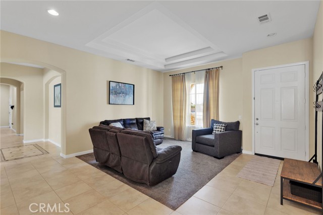 Detail Gallery Image 8 of 75 For 12389 Winesap, Apple Valley,  CA 92308 - 5 Beds | 2/1 Baths