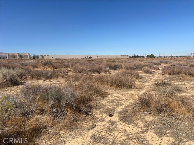 0 Sierra Highway, Palmdale CA: https://media.crmls.org/medias/f4833f8c-7f5b-4a00-80a0-d83733062952.jpg
