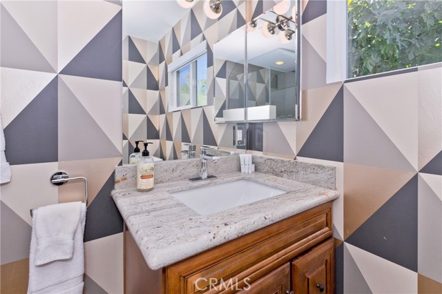 Detail Gallery Image 22 of 64 For 1057 E Marshall Way, Palm Springs,  CA 92262 - 4 Beds | 4 Baths