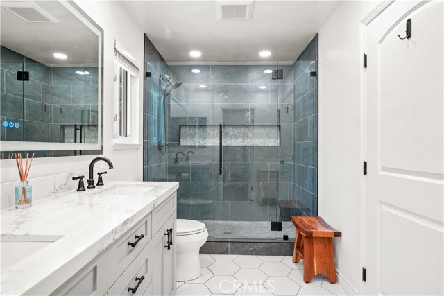 319 Cheerful Court, Simi Valley CA: https://media.crmls.org/medias/f48561e7-47d4-44fa-b23c-c5b680be638a.jpg
