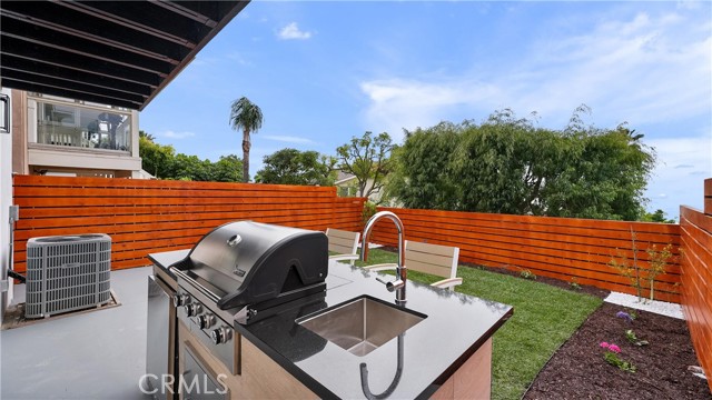 Detail Gallery Image 40 of 55 For 1095 Miramar, Laguna Beach,  CA 92651 - 3 Beds | 2 Baths