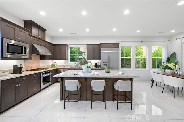 37 Castellana, Lake Forest CA: https://media.crmls.org/medias/f48702e9-5061-4041-858b-bede1d994df5.jpg