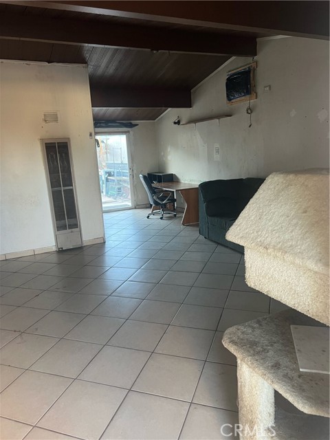 Detail Gallery Image 3 of 3 For 15524 Louise St., Victorville,  CA 92395 - 4 Beds | 2 Baths