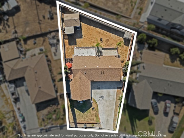 371 Claire Street, Riverside CA: https://media.crmls.org/medias/f4877af2-d36c-463d-bf46-c7e55d5a3119.jpg