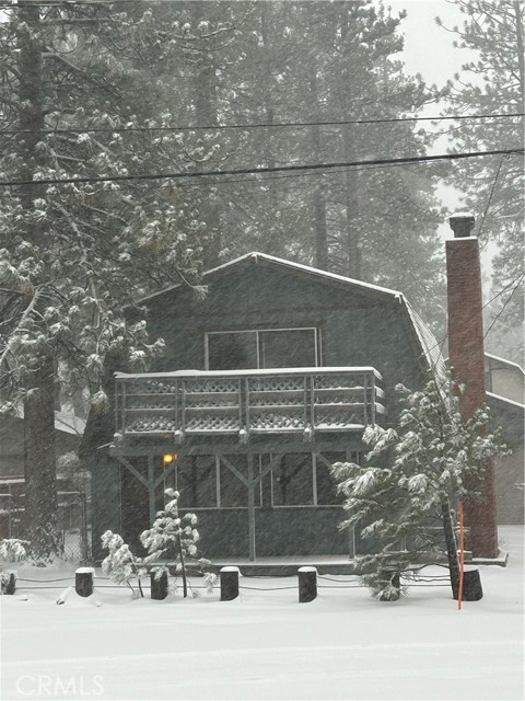 Detail Gallery Image 2 of 31 For 41385 Eastwood Rd, Big Bear Lake,  CA 92315 - 2 Beds | 2 Baths