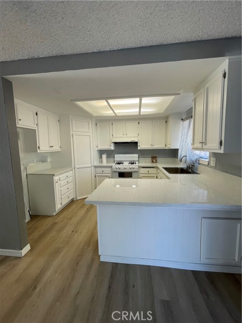 Detail Gallery Image 1 of 11 For 14199 Havasu Rd, Apple Valley,  CA 92307 - 3 Beds | 2 Baths