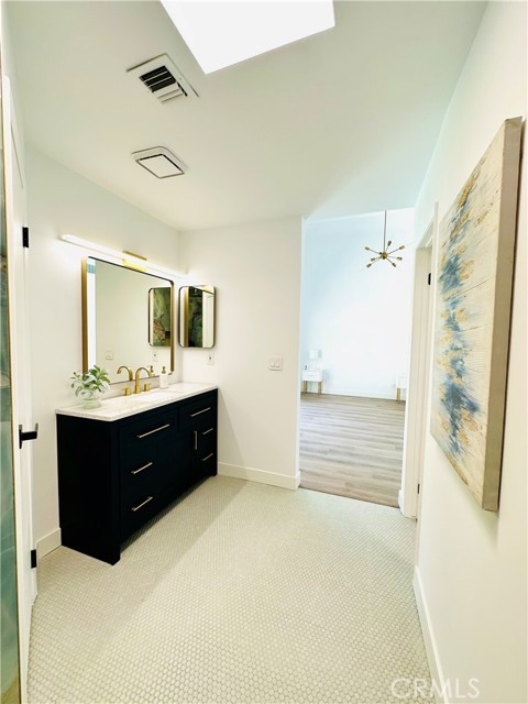 Detail Gallery Image 41 of 75 For 1980 E Rochelle Rd, Palm Springs,  CA 92262 - 5 Beds | 3 Baths