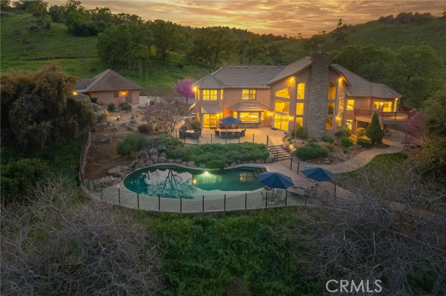 Detail Gallery Image 39 of 75 For 16115 Deer Path, Clovis,  CA 93619 - 5 Beds | 3/1 Baths