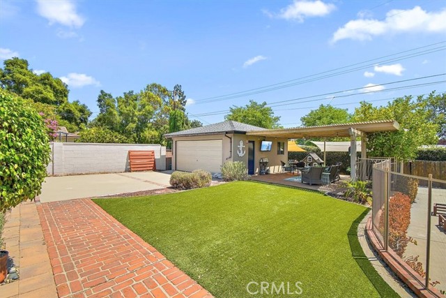 902 E Cypress, Glendora CA: https://media.crmls.org/medias/f4899626-6f67-4b0c-8597-c82c04d2dad4.jpg