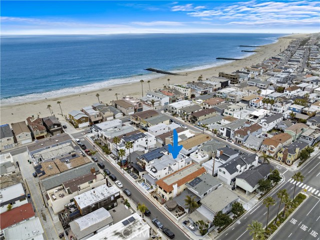 Detail Gallery Image 2 of 39 For 121 41st Street, Newport Beach,  CA 92663 - 4 Beds | 5 Baths