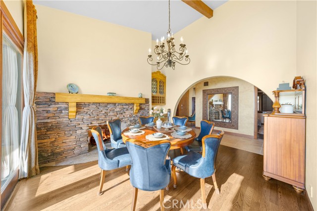 1465 Via Coronel, Palos Verdes Estates CA: https://media.crmls.org/medias/f48a83c4-8cf9-4199-88f3-2a261de3b738.jpg