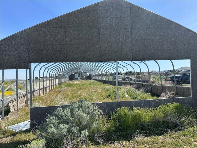 49818 290th W, Lancaster CA: https://media.crmls.org/medias/f48b5280-fd90-4e26-8403-3dde6c1f20aa.jpg