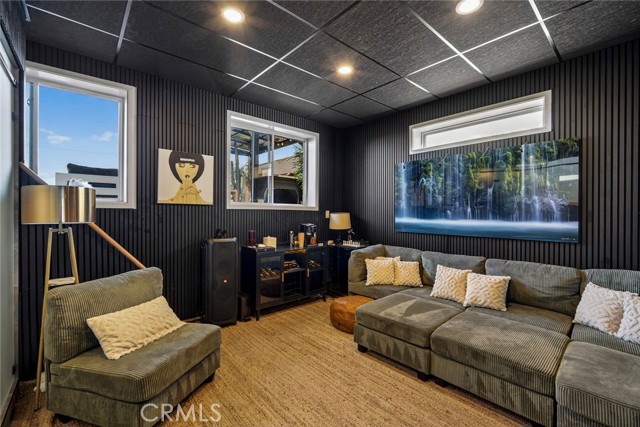 Detail Gallery Image 18 of 32 For 1630 Del Mar, Laguna Beach,  CA 92651 - 2 Beds | 3/1 Baths