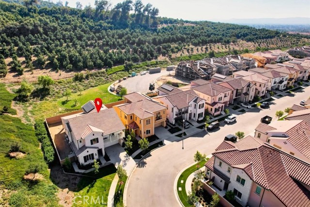 100 Bozeman, Irvine CA: https://media.crmls.org/medias/f48c50b8-2ab8-44a2-b80c-d51c653adf18.jpg