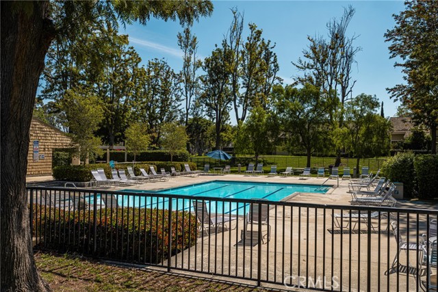 Detail Gallery Image 57 of 66 For 16 Driftwood #24,  Irvine,  CA 92604 - 2 Beds | 2 Baths