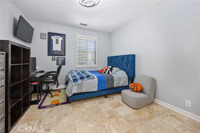 450 S Estate Drive, Orange CA: https://media.crmls.org/medias/f48d8c7c-d81c-407d-988b-6d1ef4ab6f71.jpg