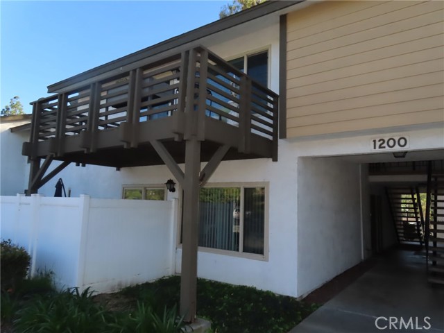 Front Image Thumbnail for CRDW26046168