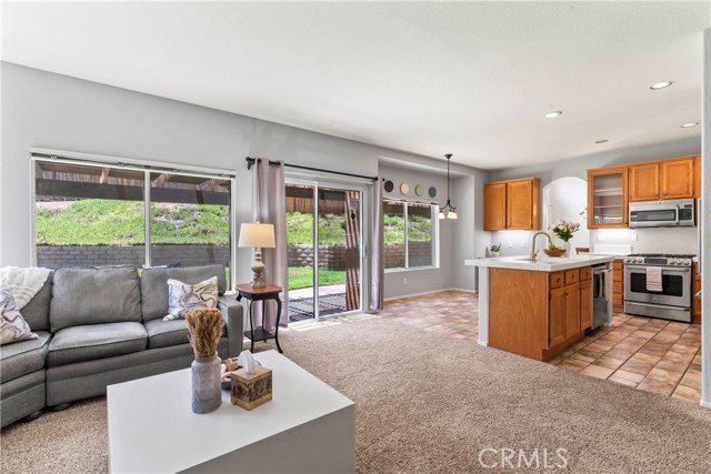 3064 Drake Street, Corona CA: https://media.crmls.org/medias/f48dedfc-13be-4eea-b41e-62dadcabce81.jpg