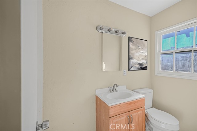 Detail Gallery Image 9 of 19 For 44327 Sundell Ave, Lancaster,  CA 93536 - 3 Beds | 2 Baths