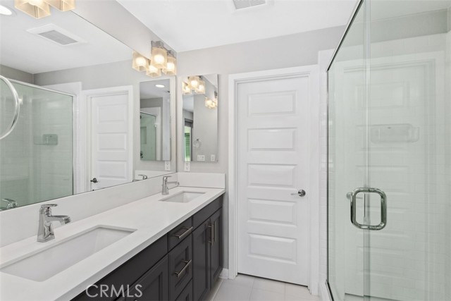 MLS #OC25196521 image #28