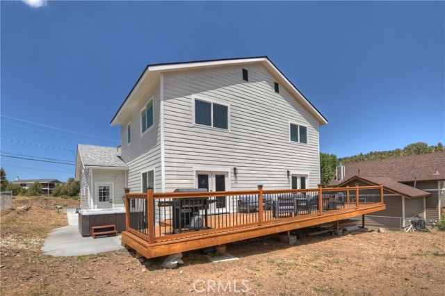 1215 Valley View Drive, Big Bear City CA: https://media.crmls.org/medias/f48eb004-e939-4e74-bd45-f28b8ee8d1ca.jpg