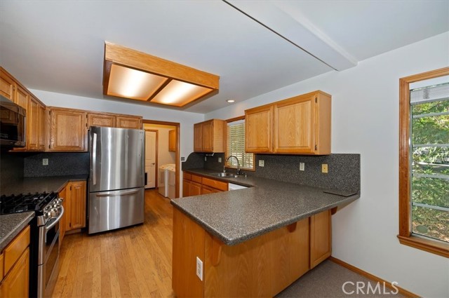 28223 North Bay, Lake Arrowhead, CA 92352