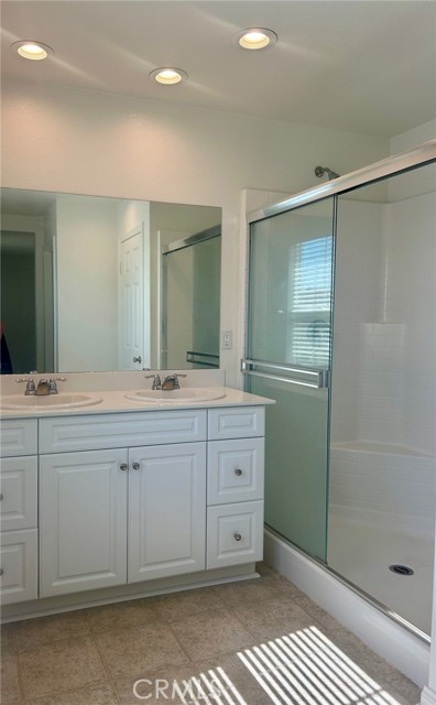 Detail Gallery Image 7 of 9 For 9645 Mondrian Ln, Riverside,  CA 92508 - 5 Beds | 3 Baths