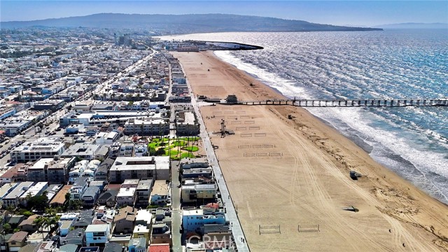 Detail Gallery Image 7 of 11 For 1912 Hermosa Ave, Hermosa Beach,  CA 90254 - – Beds | – Baths