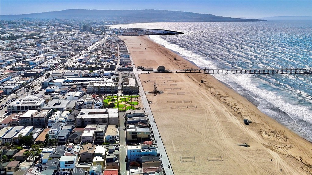 1912 Hermosa Avenue