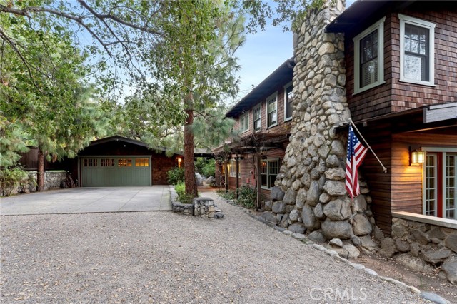 Detail Gallery Image 6 of 74 For 354 N Canon Ave, Sierra Madre,  CA 91024 - 4 Beds | 3/1 Baths