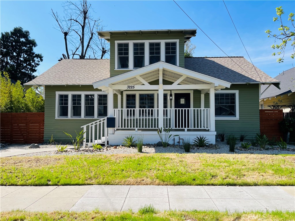 3225 Locust