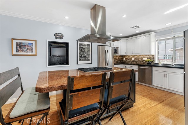 10027 Montgomery Avenue photo 7