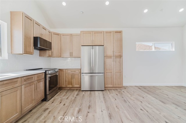 5732 Willowcrest Avenue, 3 photo 14