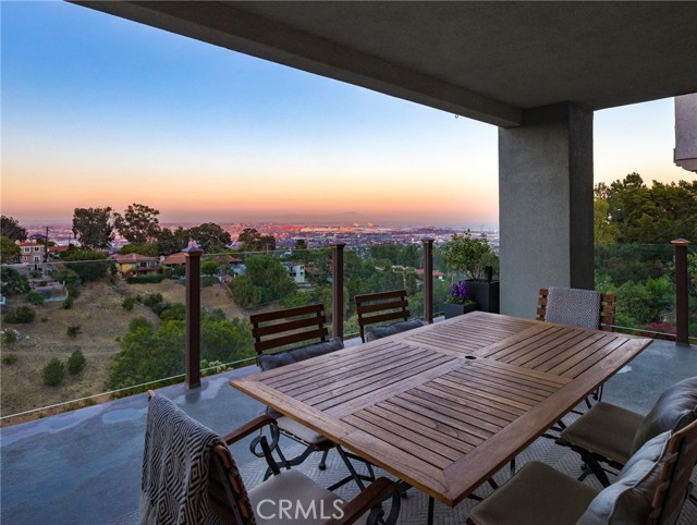 4220 Palos Verdes Drive, Rancho Palos Verdes, California 90275, 3 Bedrooms Bedrooms, ,4 BathroomsBathrooms,Residential,Sold,Palos Verdes,PV22100076