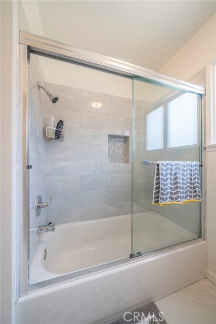 Detail Gallery Image 17 of 26 For 1839 Manhattan Ave, Hermosa Beach,  CA 90254 - 2 Beds | 2 Baths