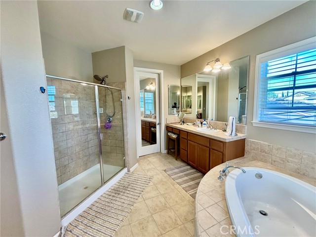 Detail Gallery Image 16 of 29 For 124 Little Ranch Cir, Oakley,  CA 94561 - 4 Beds | 3 Baths