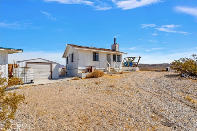 Detail Gallery Image 1 of 40 For 40225 Abelia St, Lucerne Valley,  CA 92356 - 2 Beds | 1 Baths