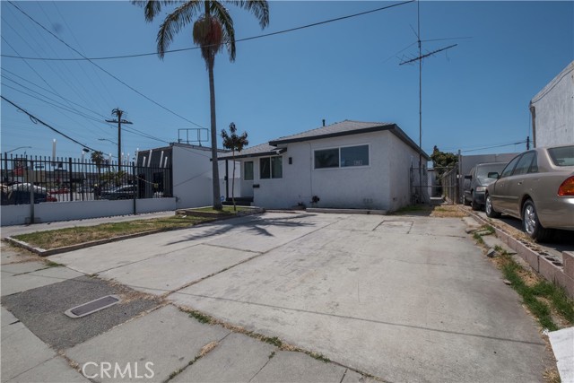 Detail Gallery Image 5 of 38 For 2841 E. Imperial Hwy., Lynwood,  CA 90262 - 5 Beds | 2 Baths