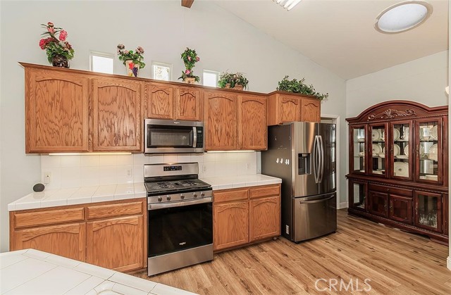 Detail Gallery Image 11 of 30 For 440 S Redwood Dr, Reedley,  CA 93654 - 3 Beds | 2 Baths