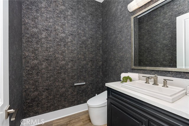 20436 W Liverpool Way, Porter Ranch CA: https://media.crmls.org/medias/f496ed02-a2f8-40c9-a81b-00cb0463cc7f.jpg