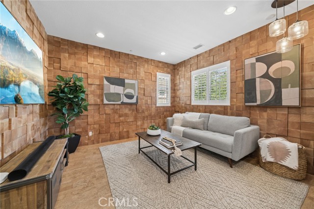 Detail Gallery Image 22 of 39 For 10 Wild Rose, Lake Forest,  CA 92630 - 4 Beds | 3 Baths