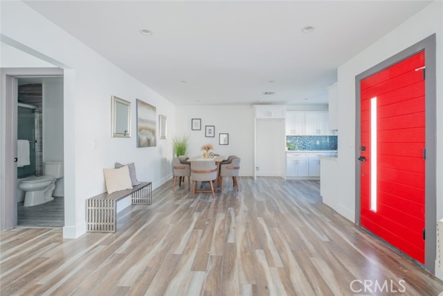 6436 Day Street, Tujunga CA: https://media.crmls.org/medias/f497ca3d-26c0-4f74-a7c2-d4c4fd6de59d.jpg