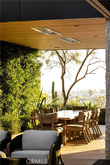 2304 Cliff, Newport Beach CA: https://media.crmls.org/medias/f498612e-0c5a-4954-a827-b183d965de94.jpg