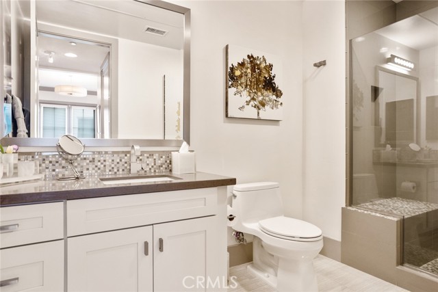 200 S Orange Grove Boulevard, Pasadena CA: https://media.crmls.org/medias/f4992810-3742-4ed6-90b6-d2591c0e8e0d.jpg