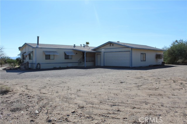 Detail Gallery Image 4 of 61 For 7434 Oneida Trail, Big River,  CA 92242 - 2 Beds | 2 Baths