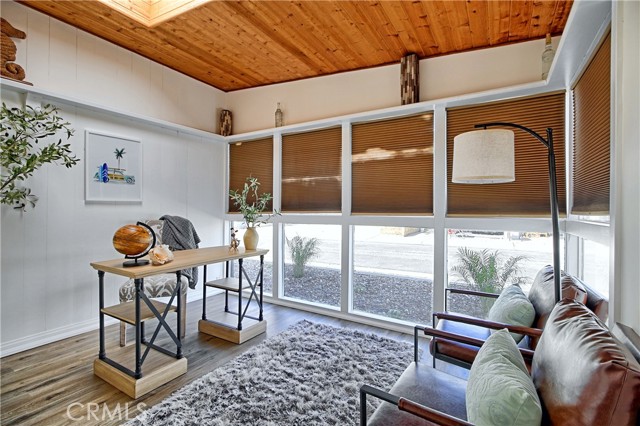 Detail Gallery Image 11 of 29 For 320 Sunset Dr, Oxnard,  CA 93035 - 2 Beds | 2 Baths