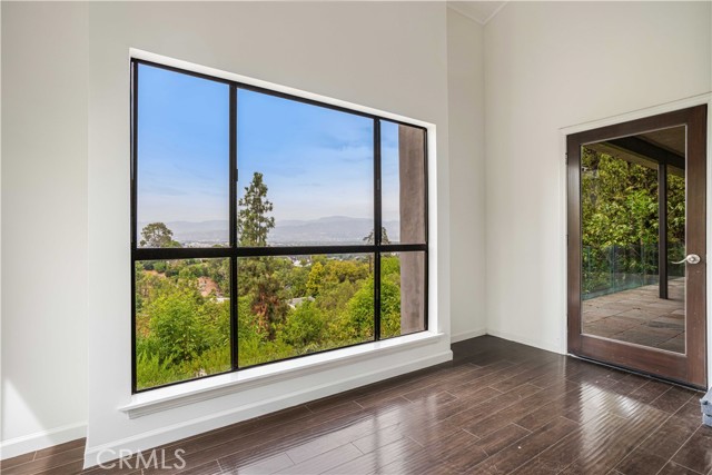 Detail Gallery Image 12 of 45 For 3622 Roberts View Pl, Studio City,  CA 91604 - 4 Beds | 3/1 Baths