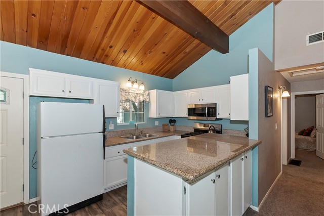 Detail Gallery Image 22 of 37 For 22365 Pine Dr, Cedarpines Park,  CA 92322 - 4 Beds | 2 Baths