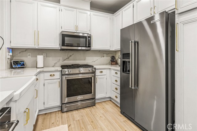 Detail Gallery Image 12 of 28 For 42 Seacountry Ln, Rancho Santa Margarita,  CA 92688 - 3 Beds | 2 Baths