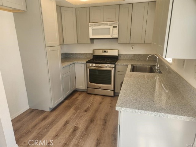 Detail Gallery Image 3 of 8 For 6275 Woodpine, San Bernardino,  CA 92407 - 3 Beds | 2 Baths